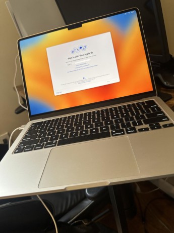 macbook-air-m2-starlight-big-3
