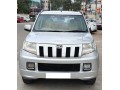 mahindra-tuv300-t8-7str-small-0