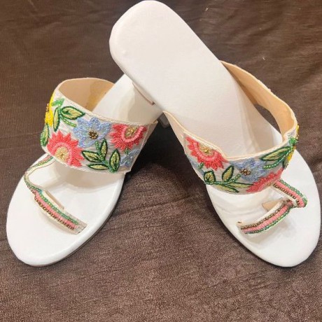 buy-kohlapuri-chappal-for-women-kohlapuri-chappal-for-women-big-0