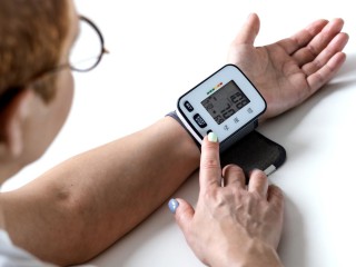 omron-bp-monitoring-devices-for-home-clinics