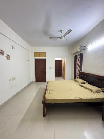 luxurious-3bhk-furnished-flat-for-rent-big-2