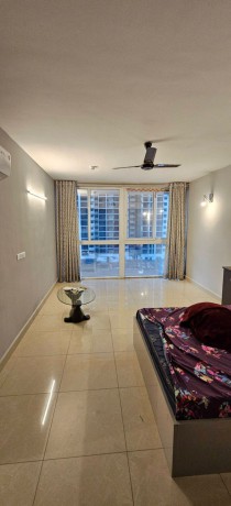 grand-duplex-apartment-with-3-balconies-and-beautiful-skyline-views-big-1