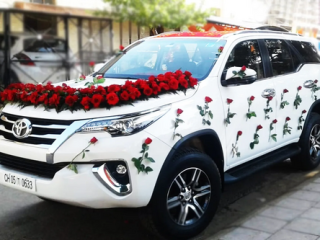 fortuner-car-rent-for-wedding-near-me