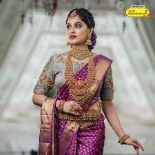 buy-kancheepuram-varamahalakshmi-silks-sarees-big-1