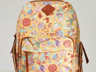 stylish-functional-laptop-backpack-for-women-explore-chumbaks-collection